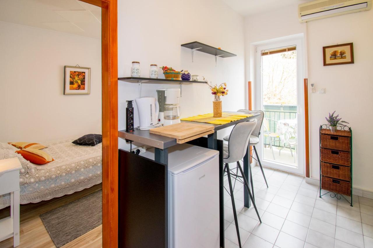 Studio Gabi, Premantura Apartment Екстериор снимка